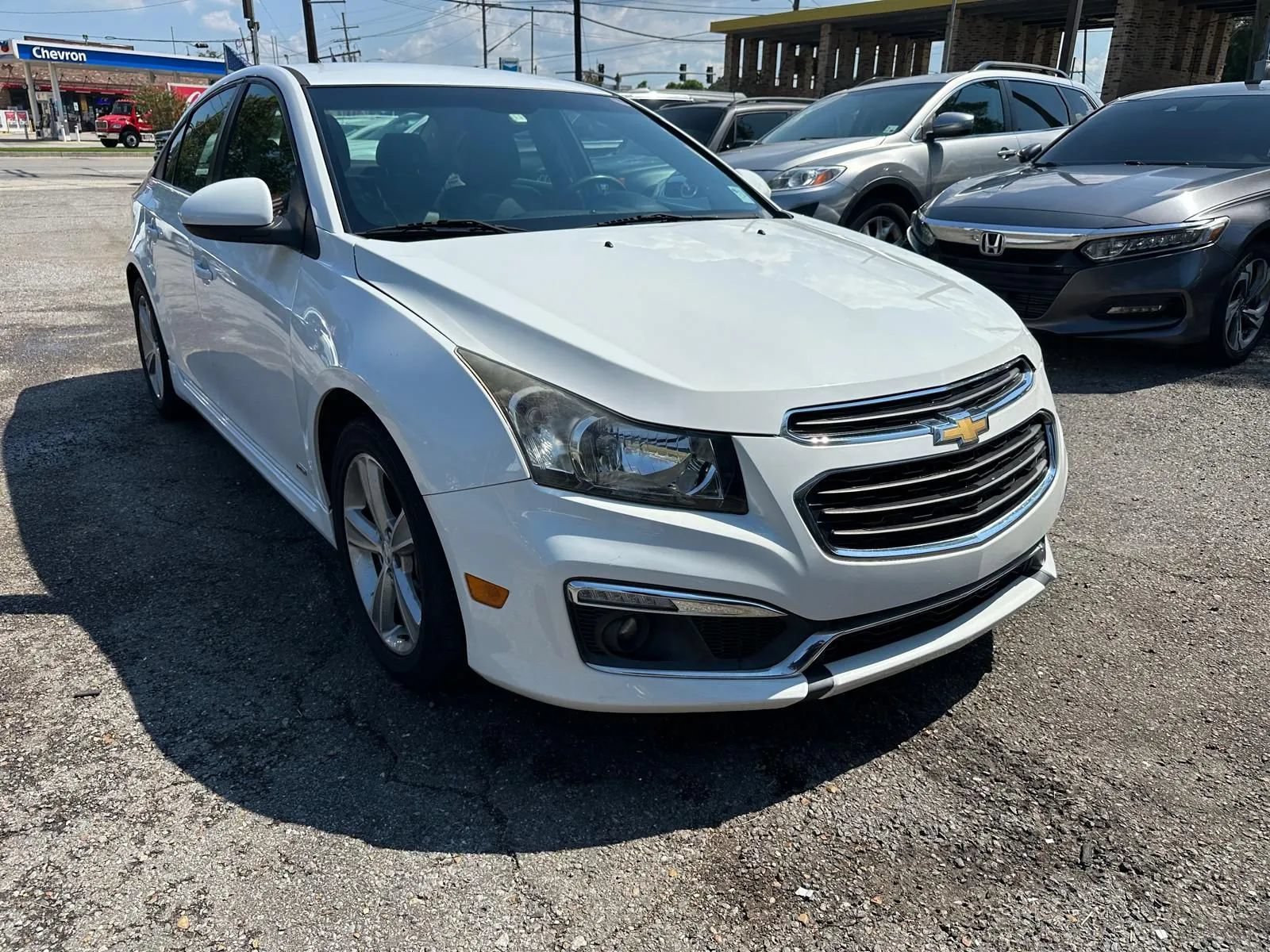 Used 2016 Chevrolet Cruze LT w/ RS Package FWD image 1