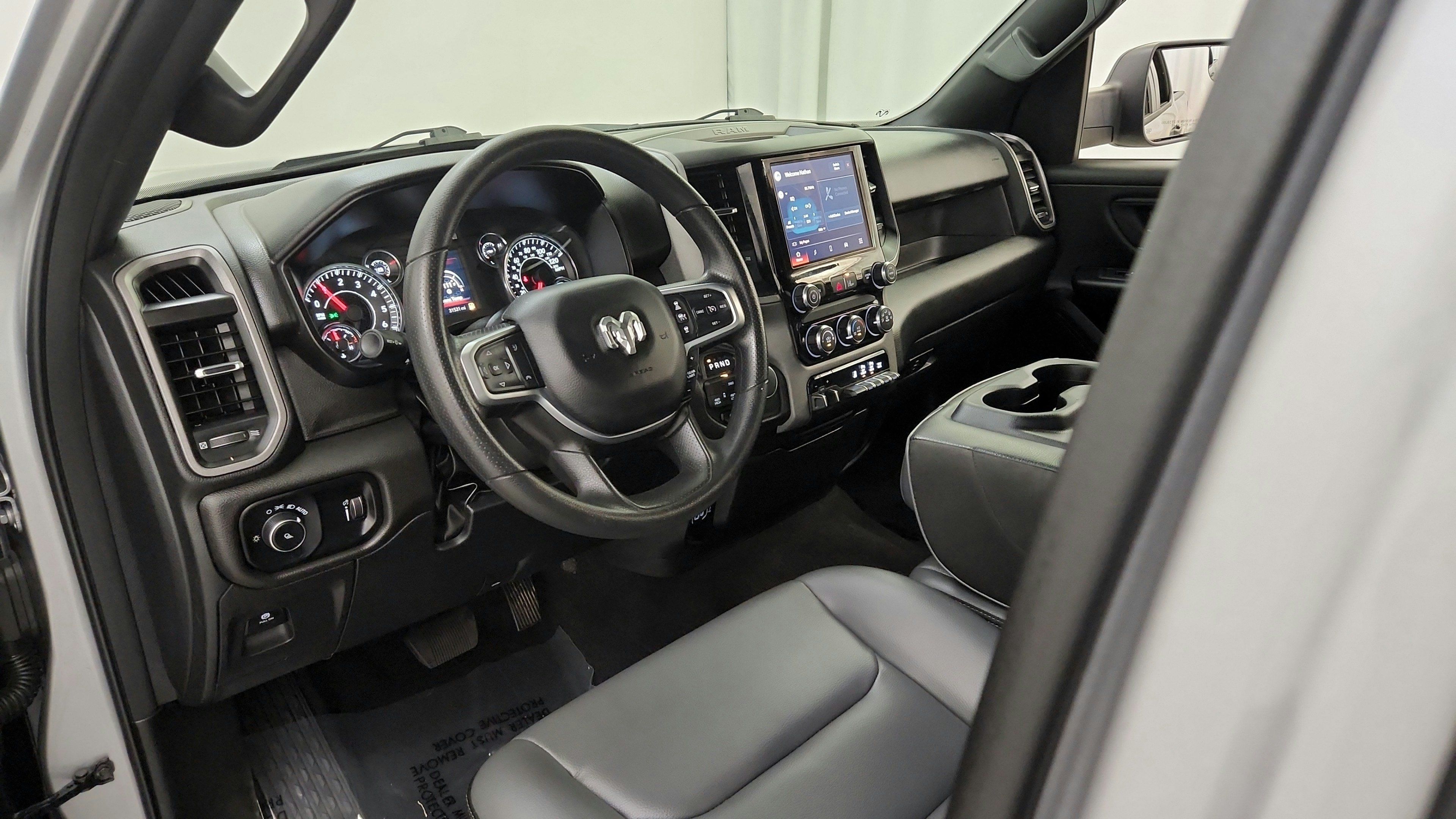 Used 2025 RAM 1500 Tradesman AWD/4WD image 16