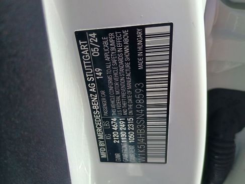 Used 2025 Mercedes-Benz CLA 250 4MATIC image 27