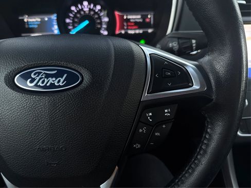 Used 2020 Ford Fusion SEL image 27