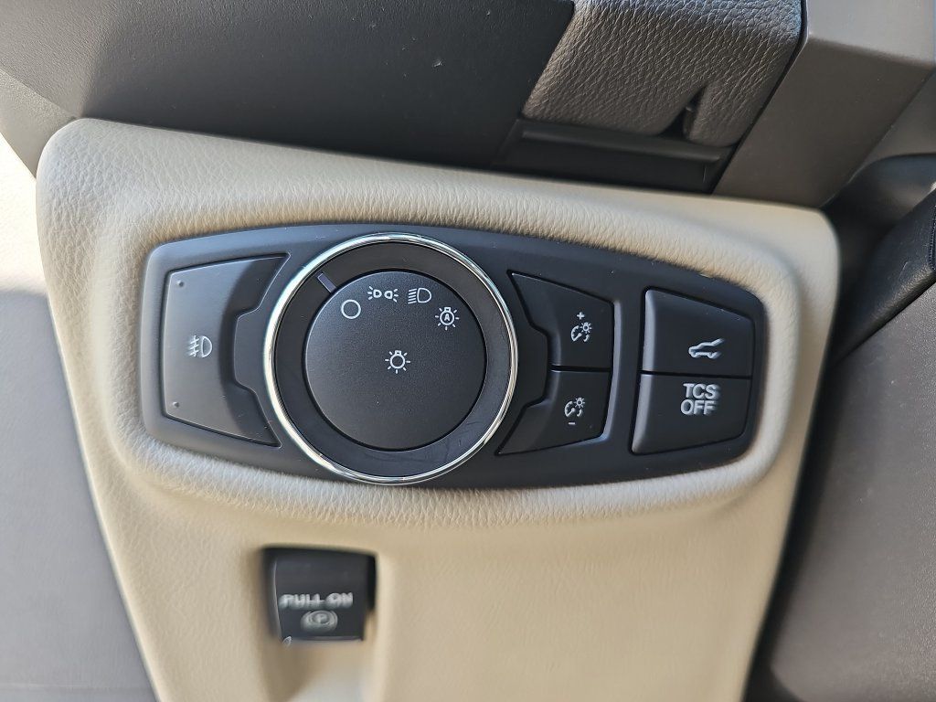 Used 2020 Lincoln Nautilus Reserve w/ Equipment Group 202A AWD/4WD image 25