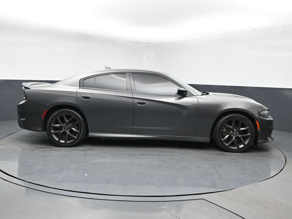 Used 2022 Dodge Charger R/T w/ Blacktop Package RWD image 3
