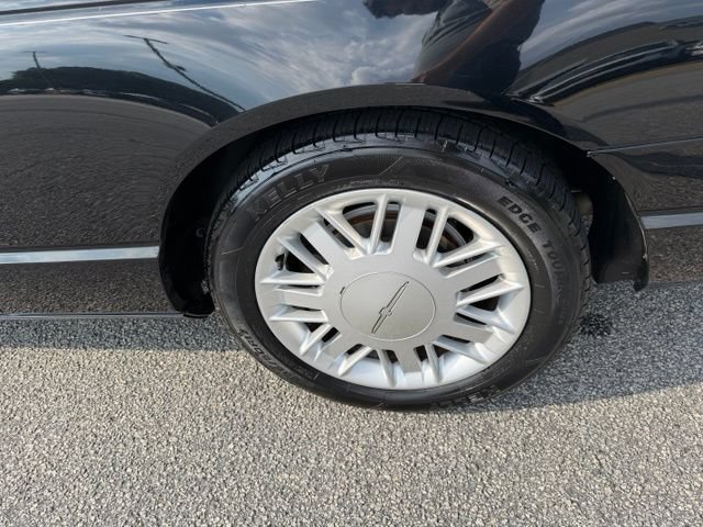 Used 2003 Ford Thunderbird RWD image 13