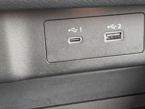 Used 2022 Nissan Rogue SV w/ SV Premium Package FWD image 22