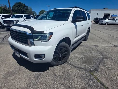 Used 2021 Toyota Sequoia TRD Sport w/ TRD Sport Premium Package AWD/4WD image 5