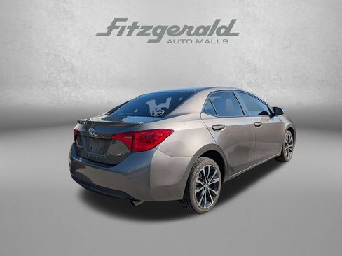 Used 2017 Toyota Corolla SE FWD image 5
