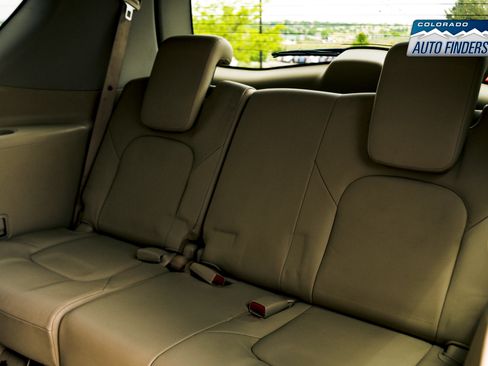 Used 2011 INFINITI QX56 4WD w/ Theater Pkg image 31