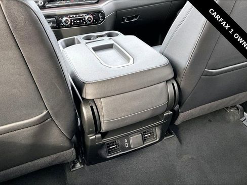 Used 2025 GMC Sierra 1500 SLT image 11