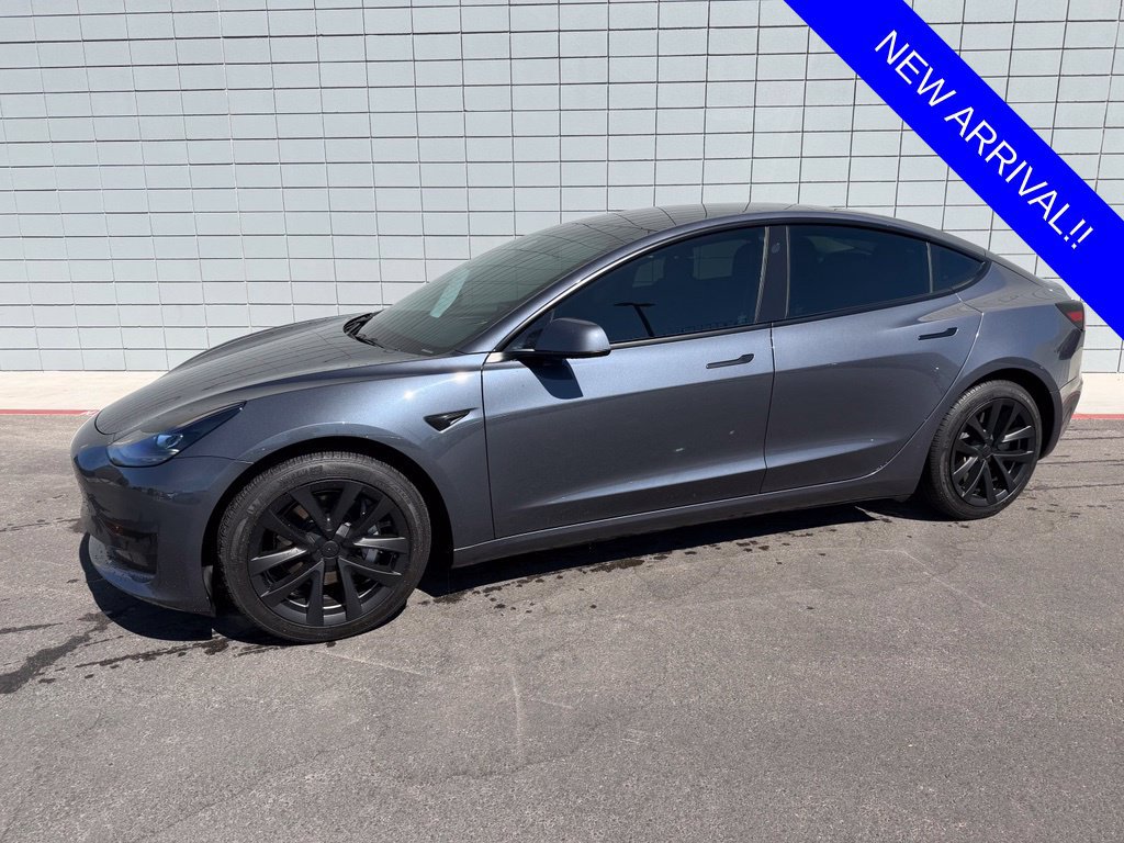 Used 2023 Tesla Model 3 Standard Range RWD image 1