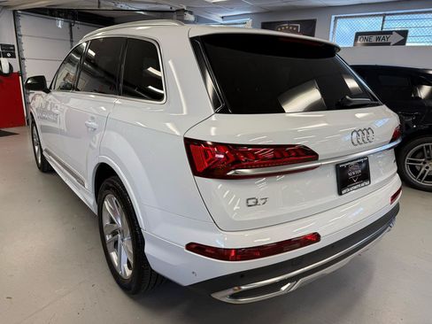 Used 2022 Audi Q7 3.0T Premium Plus w/ Premium Plus Package AWD/4WD image 5