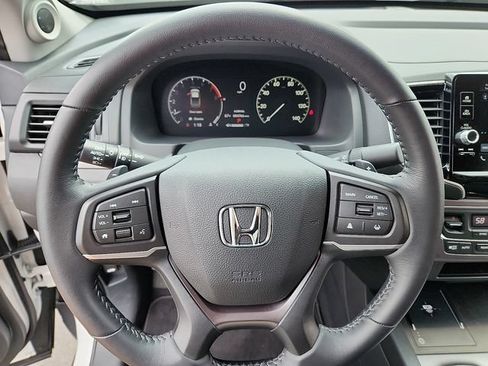 Used 2025 Honda Ridgeline Sport+ image 19