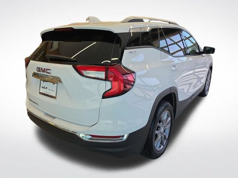 Used 2024 GMC Terrain SLT FWD image 6