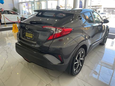 Used 2018 Toyota C-HR XLE FWD image 7
