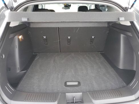 Used 2025 Chevrolet Trax LT w/ LT Convenience Package image 33