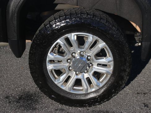 Used 2023 GMC Sierra 2500 Denali w/ Denali Ultimate Package image 42