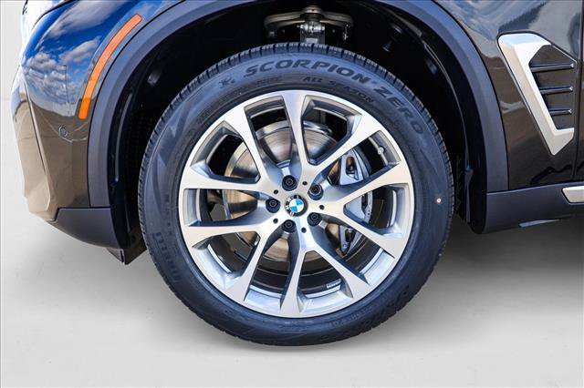 Used 2026 BMW X5 xDrive40i w/ Premium Package AWD/4WD image 9