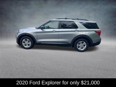 Used 2020 Ford Explorer XLT w/ Comfort Package AWD/4WD image 2