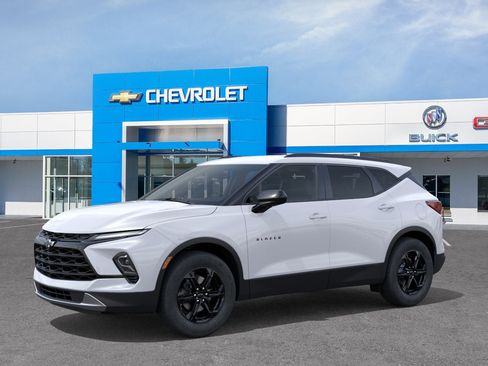 New 2026 Chevrolet Blazer LT w/ Midnight/Sport Edition AWD/4WD image 2