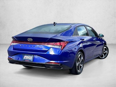 Used 2023 Hyundai Elantra Limited FWD image 2