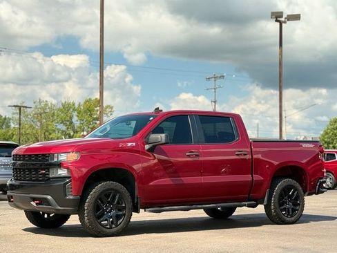 Used 2021 Chevrolet Silverado 1500 Custom Trail Boss w/ LPO, Dark Essentials Package AWD/4WD image 24
