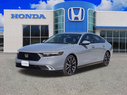 New 2025 Honda Accord Touring image 7