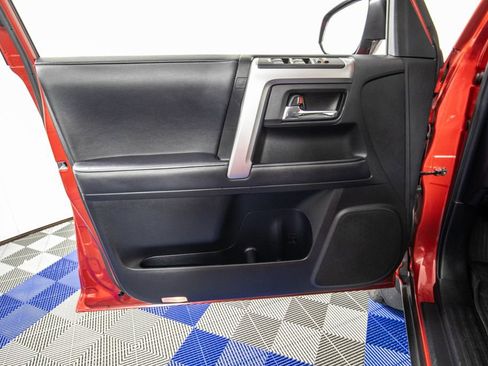 Used 2020 Toyota 4Runner SR5 Premium AWD/4WD image 14