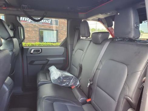 Used 2023 Ford Bronco Big Bend w/ Sasquatch Package AWD/4WD image 22