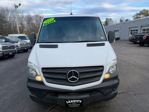 Used 2017 Mercedes-Benz Sprinter 2500 image 3