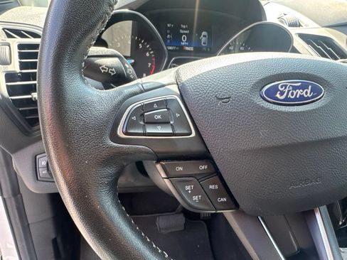 Used 2019 Ford Escape SE AWD/4WD image 15