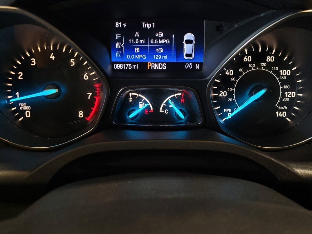 Used 2017 Ford Escape SE w/ SE Sport Appearance Package FWD image 23