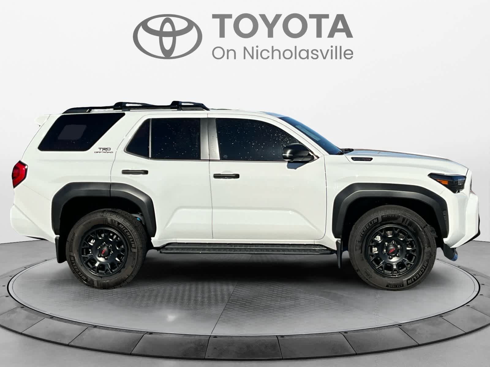 Used 2025 Toyota 4Runner TRD Off-Road Premium AWD/4WD image 6