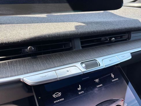 Used 2024 Lucid Air Pure RWD image 33