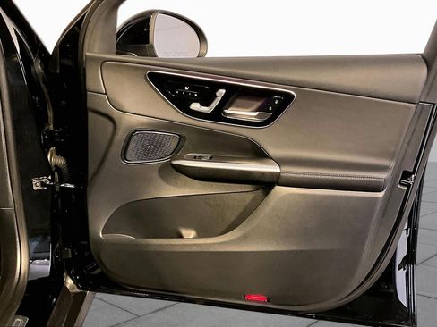 Certified 2026 Mercedes-Benz GLC 300 4MATIC image 23