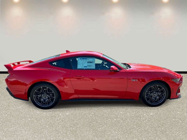 New 2026 Ford Mustang GT Premium w/ GT Performance Package RWD image 4