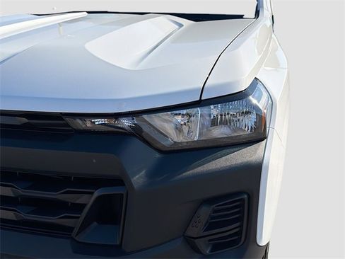 Used 2025 Chevrolet Colorado W/T w/ WT Custom Package image 9