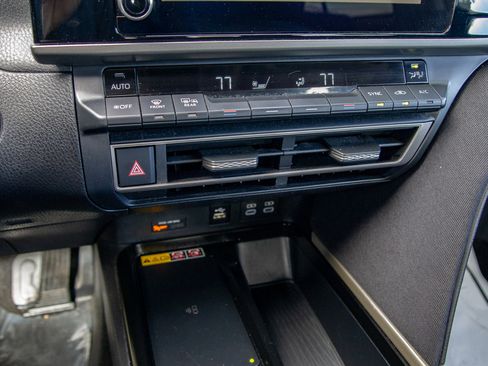 Used 2025 Toyota Camry LE FWD image 18