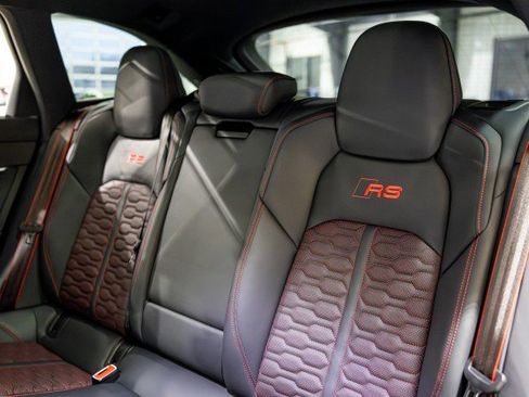 Used 2025 Audi RS 6 performance w/ Black Optic Package image 26