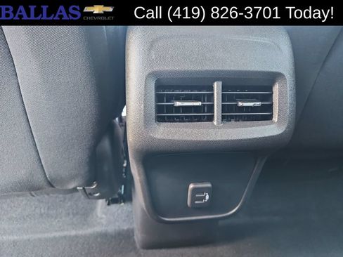 Certified 2022 Chevrolet Equinox LS w/ LS Convenience Package AWD/4WD image 22