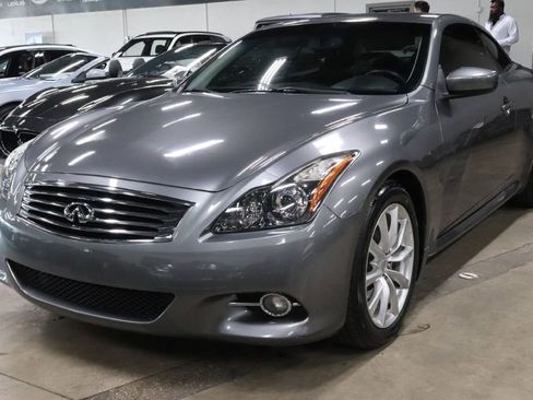 Used 2013 INFINITI G37 w/ Premium Pkg image 1