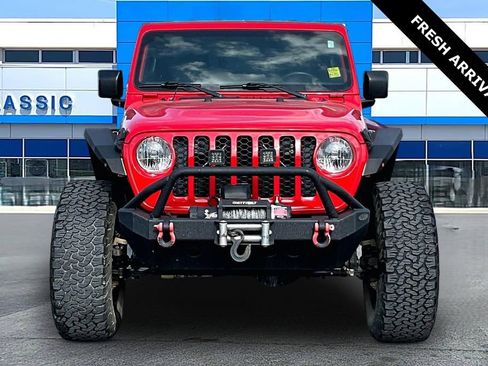 Used 2021 Jeep Gladiator Sport AWD/4WD image 2