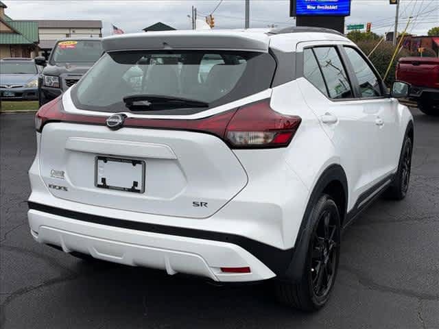 Used 2024 Nissan Kicks SR w/ SR Premium Package FWD image 3