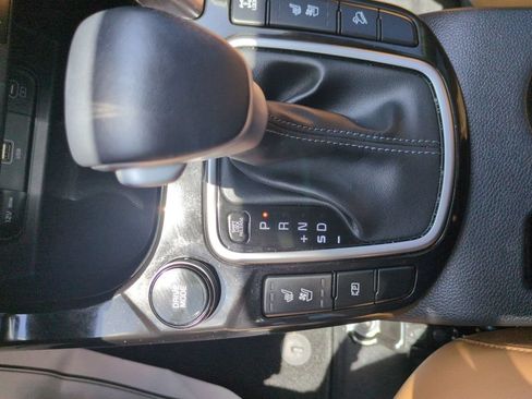 Used 2024 Kia Seltos SX w/ SX Sunroof Package AWD/4WD image 23