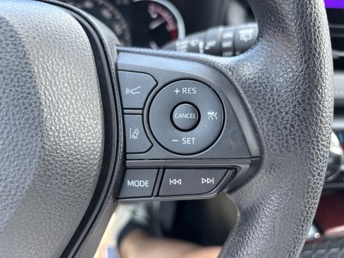 Certified 2024 Toyota RAV4 XLE AWD/4WD image 20