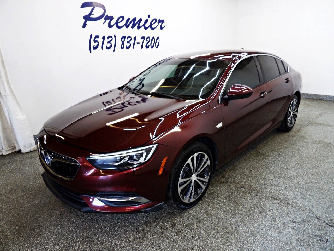 Used 2019 Buick Regal Preferred w/ Driver Confidence Package I FWD image 1