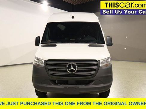 Used 2025 Mercedes-Benz Sprinter 3500 image 2