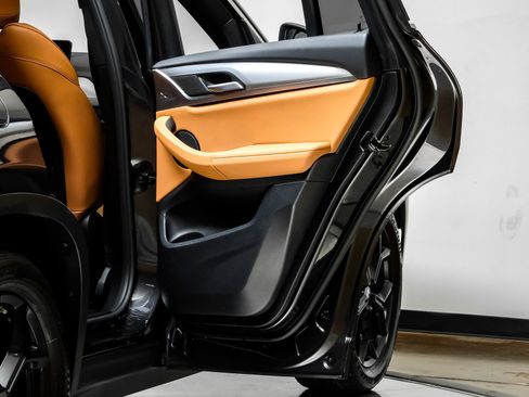 Used 2025 BMW X4 xDrive30i image 50