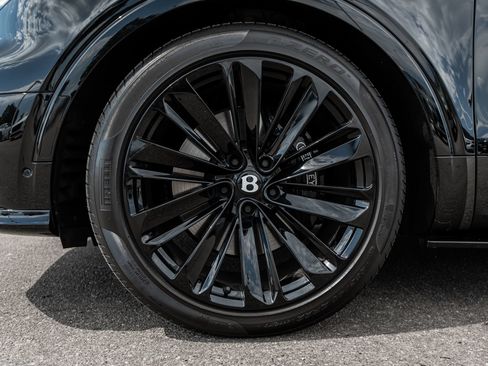 Certified 2026 Bentley Bentayga Speed AWD/4WD image 6