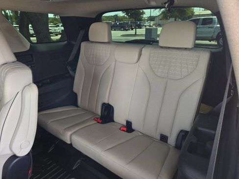 Used 2023 Hyundai Palisade Limited w/ Cargo Package AWD/4WD image 14