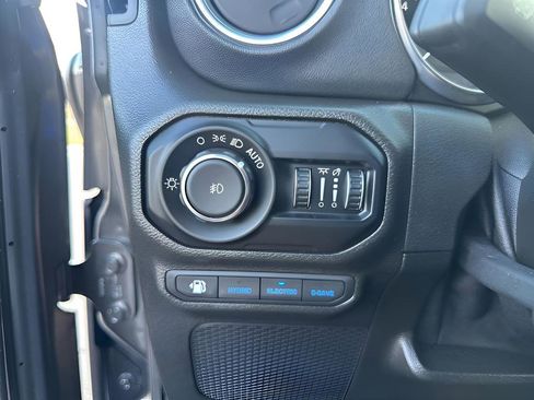 Used 2021 Jeep Wrangler Unlimited Sahara 4xe w/ Safety Group image 28