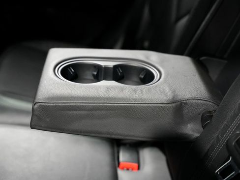 Used 2012 Porsche Cayenne image 31